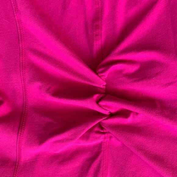 Long sleeve workout top! - Picture 5 of 7